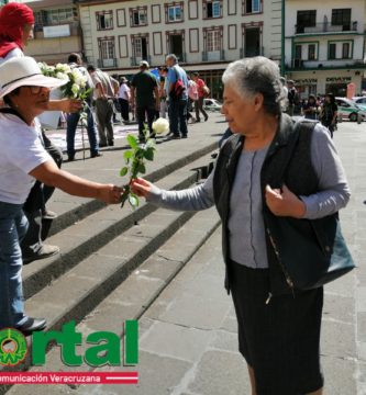 Colectivos conmemoran El Día Internacional de las Víctimas de Desapariciones Forzadas, en la plaza Lerdo de Xalapa | Portal Comunicación Veracruzana