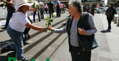 Colectivos conmemoran El Día Internacional de las Víctimas de Desapariciones Forzadas, en la plaza Lerdo de Xalapa | Portal Comunicación Veracruzana
