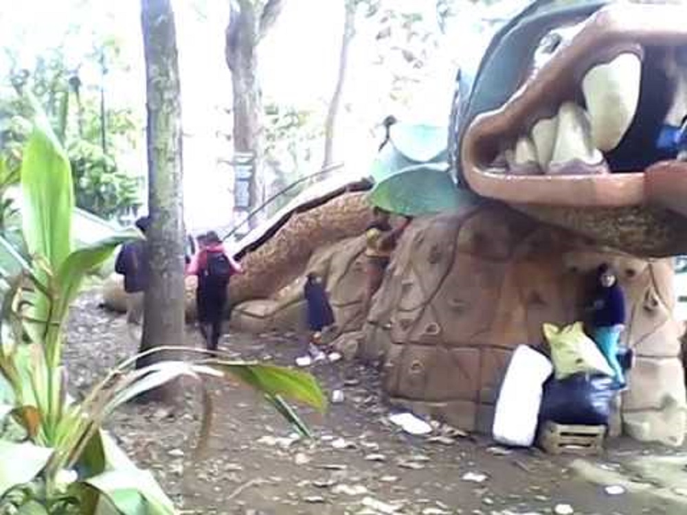 Regidora pide retirar serpiente que representa a Quetzalcóatl del parque Juárez