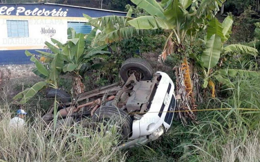 Se accidenta regidor de Santiago Tuxtla; un muerto
