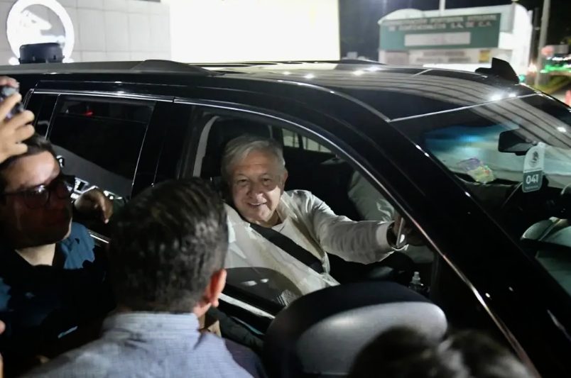 López Obrador supervisa operación de Ferrosur y avances en el puerto de Coatzacoalcos