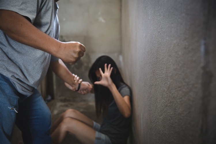 Agresión a profesora en plena clase virtual genera indignación - ElNoti.com