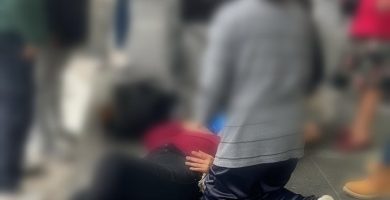 Persona se desvanece en Plaza Cristal, Xalapa - Portal Comunicación Veracruzana