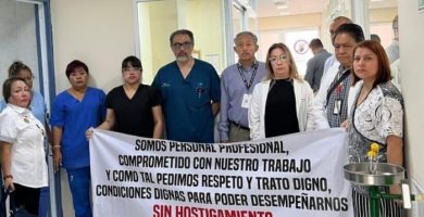 Por hostigamiento laboral, trabajadores del Cecan niegan paso a jefa de área