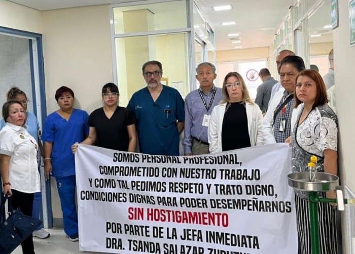 Por hostigamiento laboral, trabajadores del Cecan niegan paso a jefa de área