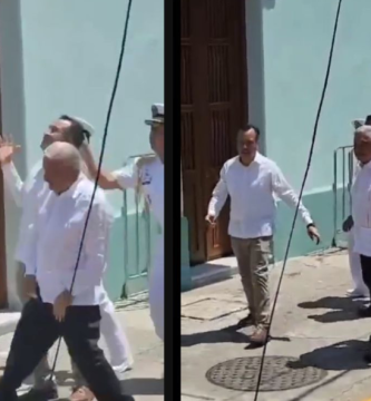 Agreden a AMLO en su visita a Veracruz y le gritan dictador