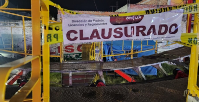 Clausuran juego mecánico de la Feria de Ocotlán por dejar a cinco personas atrapadas en lo más alto